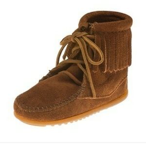 Minnetonka moccasins girls size 1